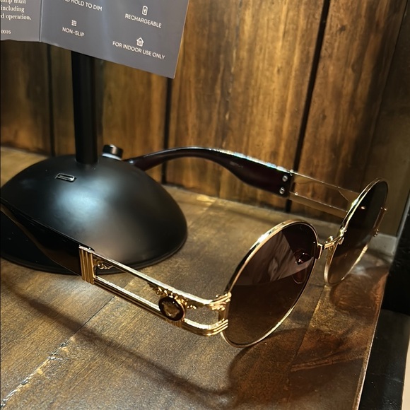 Versace Gold & brown Sunglasses Model 3871-1 GUC - Picture 4 of 12